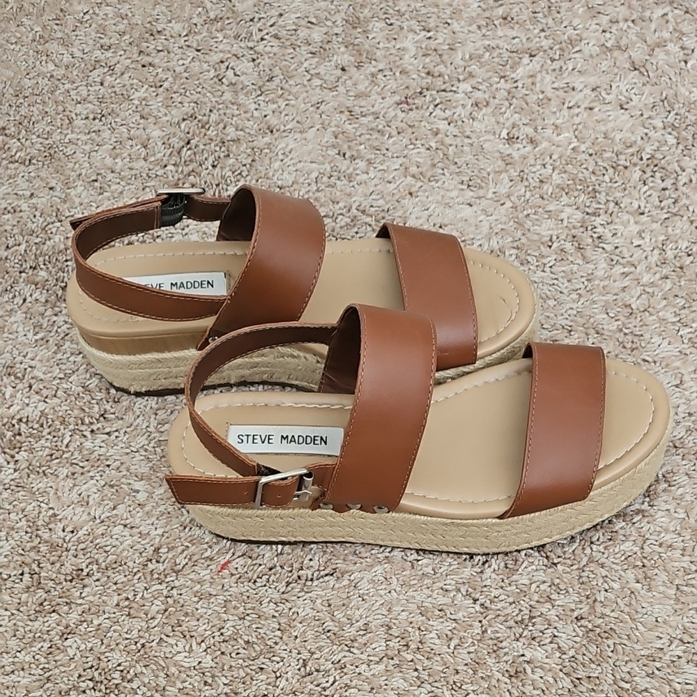 Steve Madden Tan Platform Sandals